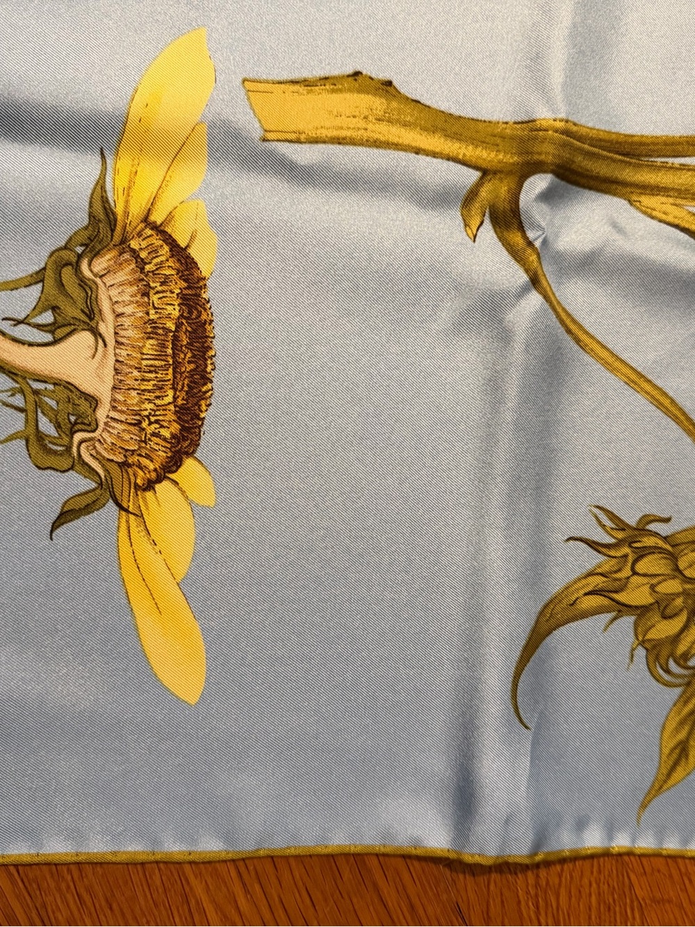 Authentic Tiffany & Co Sunflower Print 100% Silk Scarf in Pastel Blue and Yellow - Picture 6 of 11